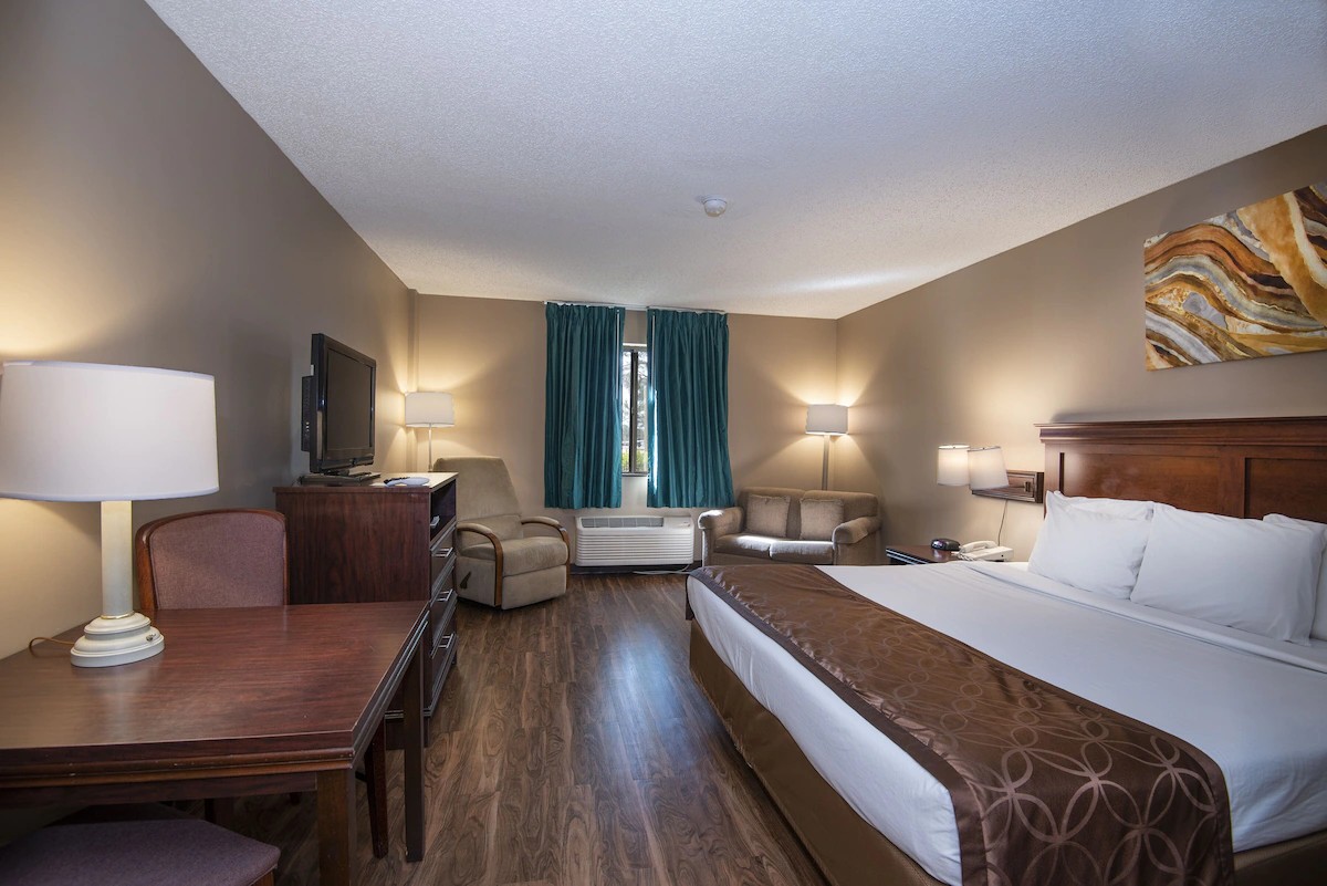 Guest Inn & Suites Reviews, Deals & Photos 2024 - Expedia